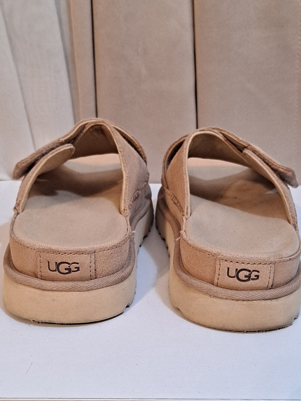 UGG Goldenstar Cross Slides - Picture 7 of 10